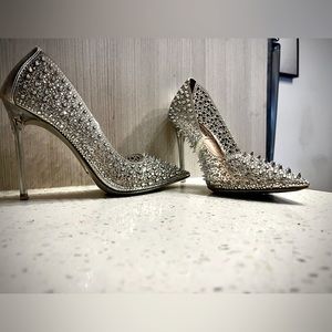 Steve Madden Vara 6.5 Pumps